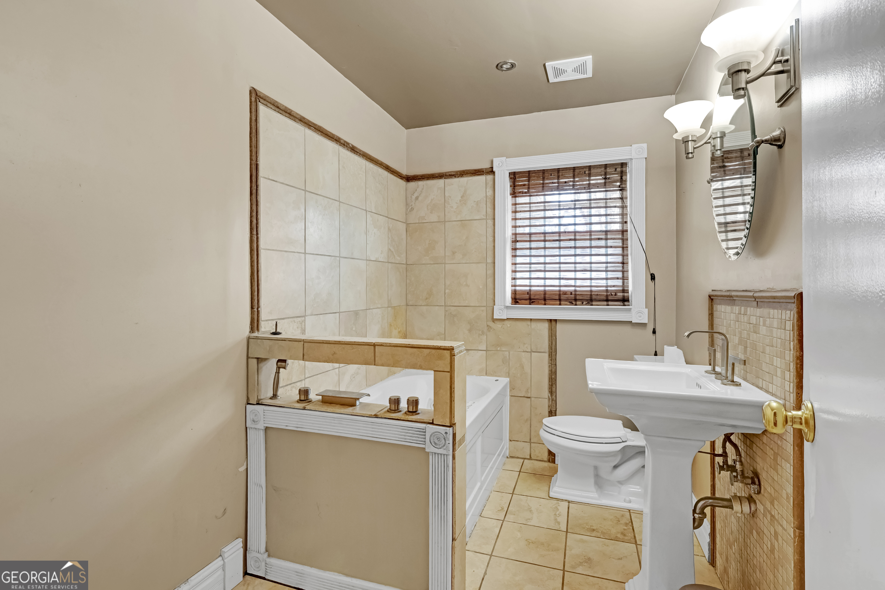 1077 Helen Street Morrow GA 30260
