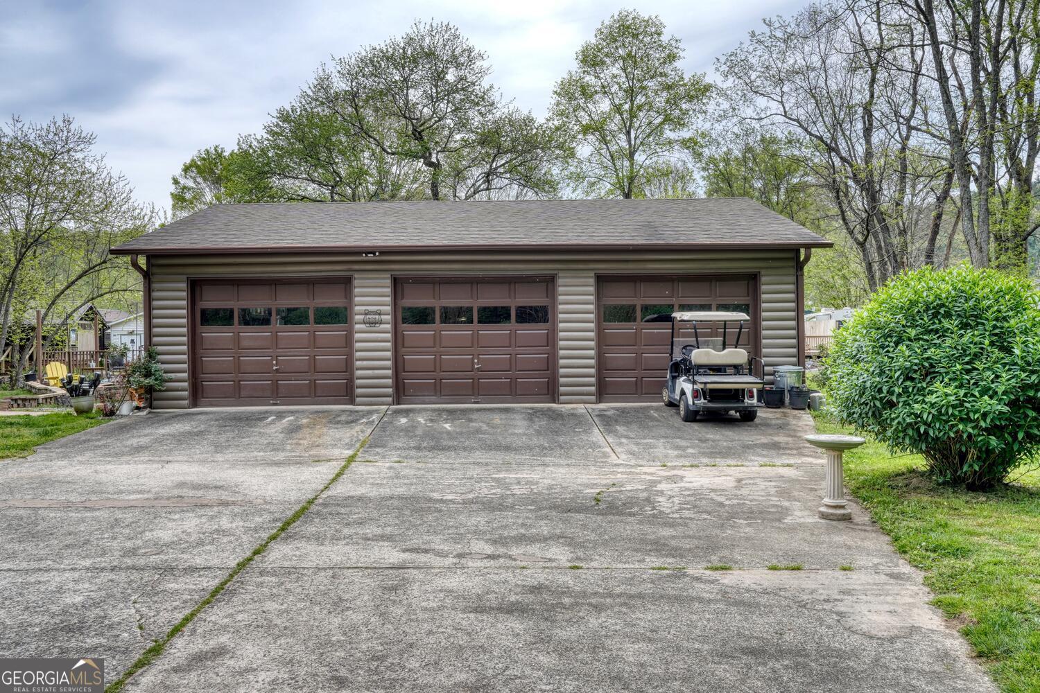 1908 Riverside Drive Hiawassee GA 30546