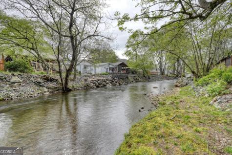1908 Riverside Drive Hiawassee GA 30546