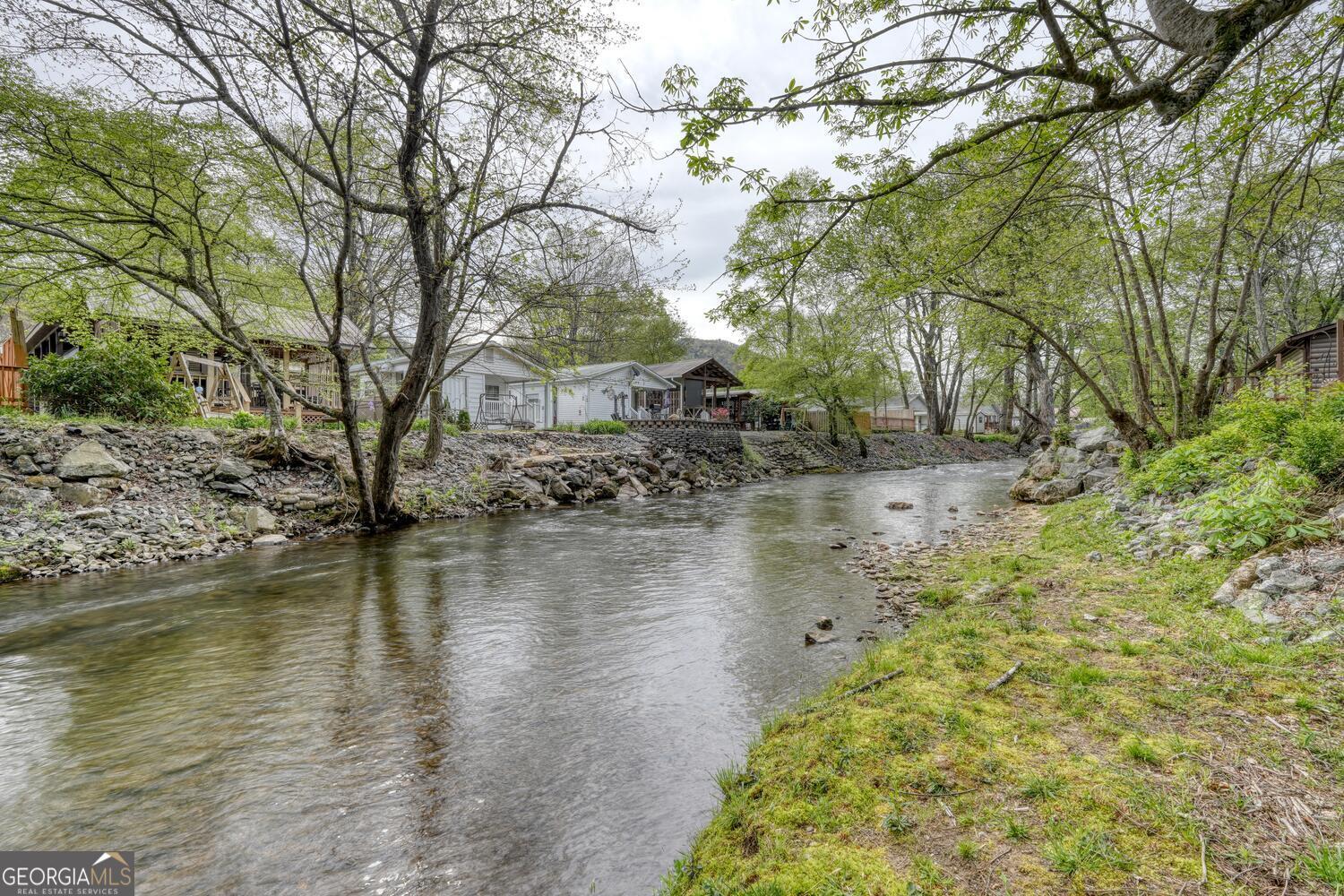 1908 Riverside Drive Hiawassee GA 30546