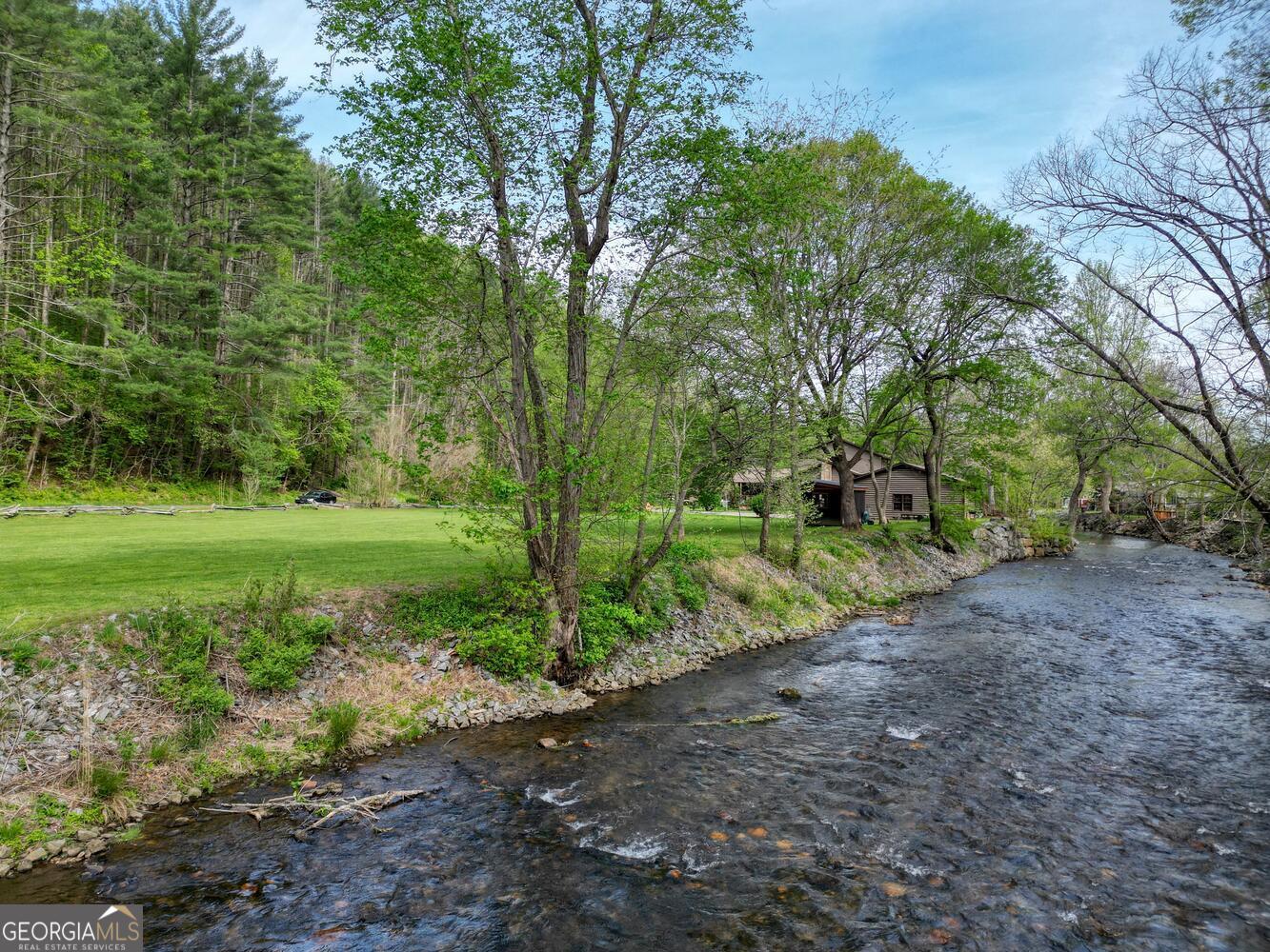 1908 Riverside Drive Hiawassee GA 30546