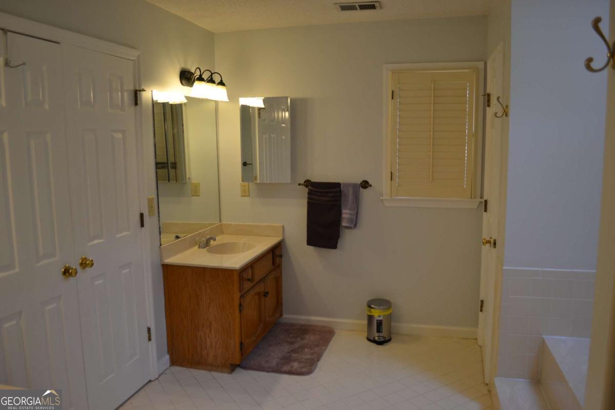 1530 N Milford Creek Lane SW Marietta GA 30008