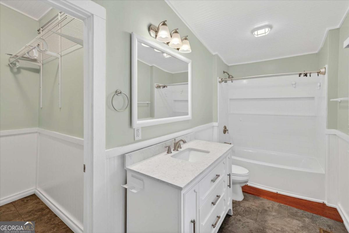 1401 Wayne Darien GA 31305