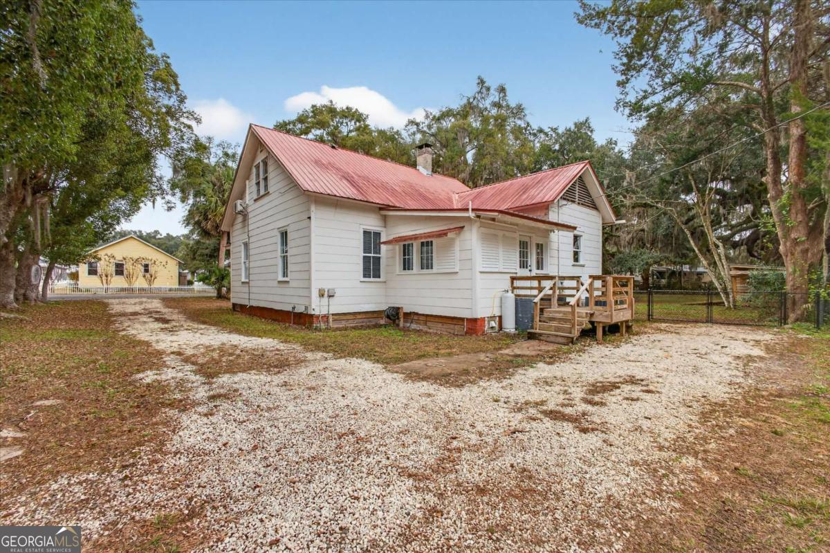 1401 Wayne Darien GA 31305