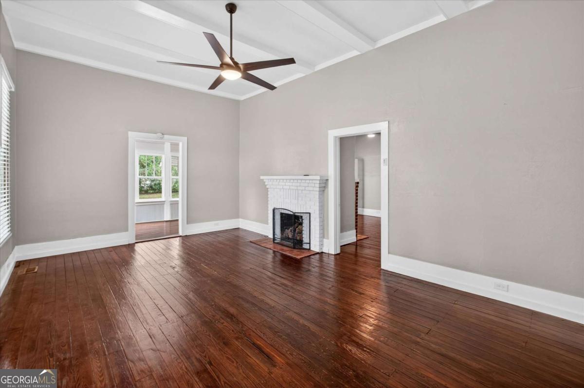 1401 Wayne Darien GA 31305