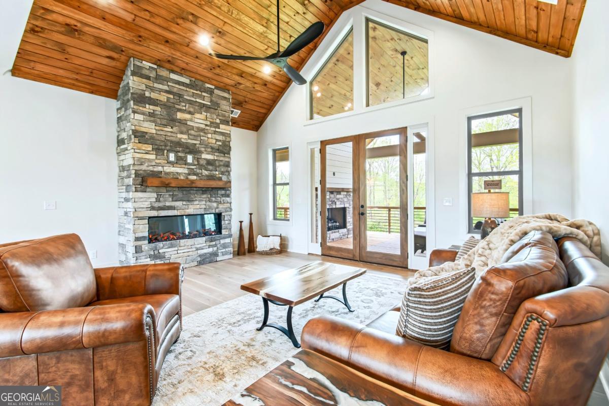 1250 Owen Glen Drive Blairsville GA 30512
