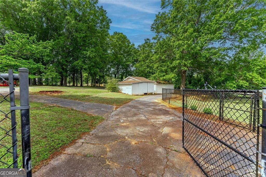 4225 Atlanta Street Powder Springs GA 30127