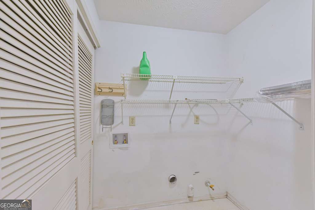 1904 Country Park Drive SE Smyrna GA 30080