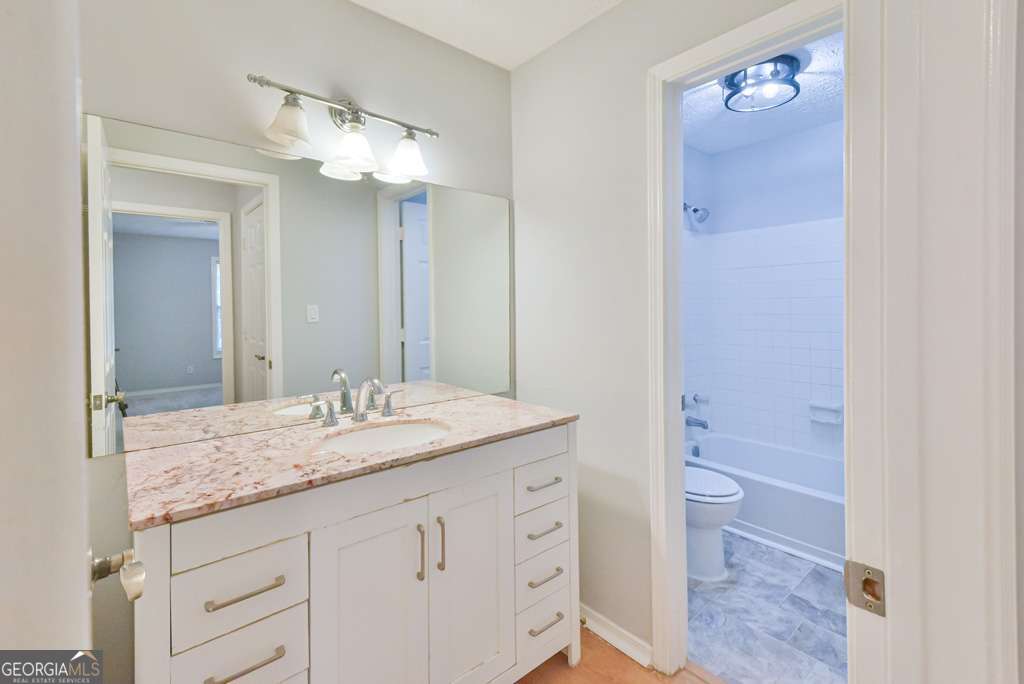 1904 Country Park Drive SE Smyrna GA 30080