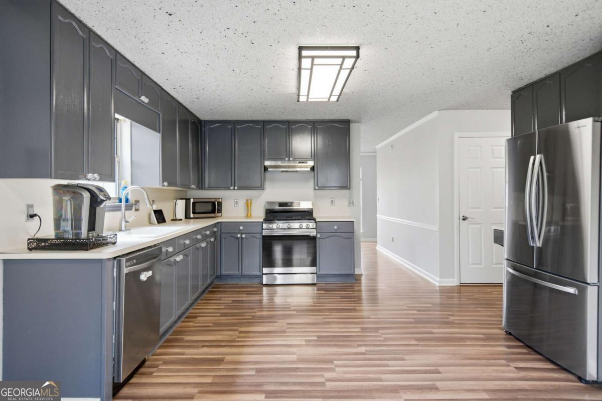 145 Shadybrook Lane SW Atlanta GA 30331