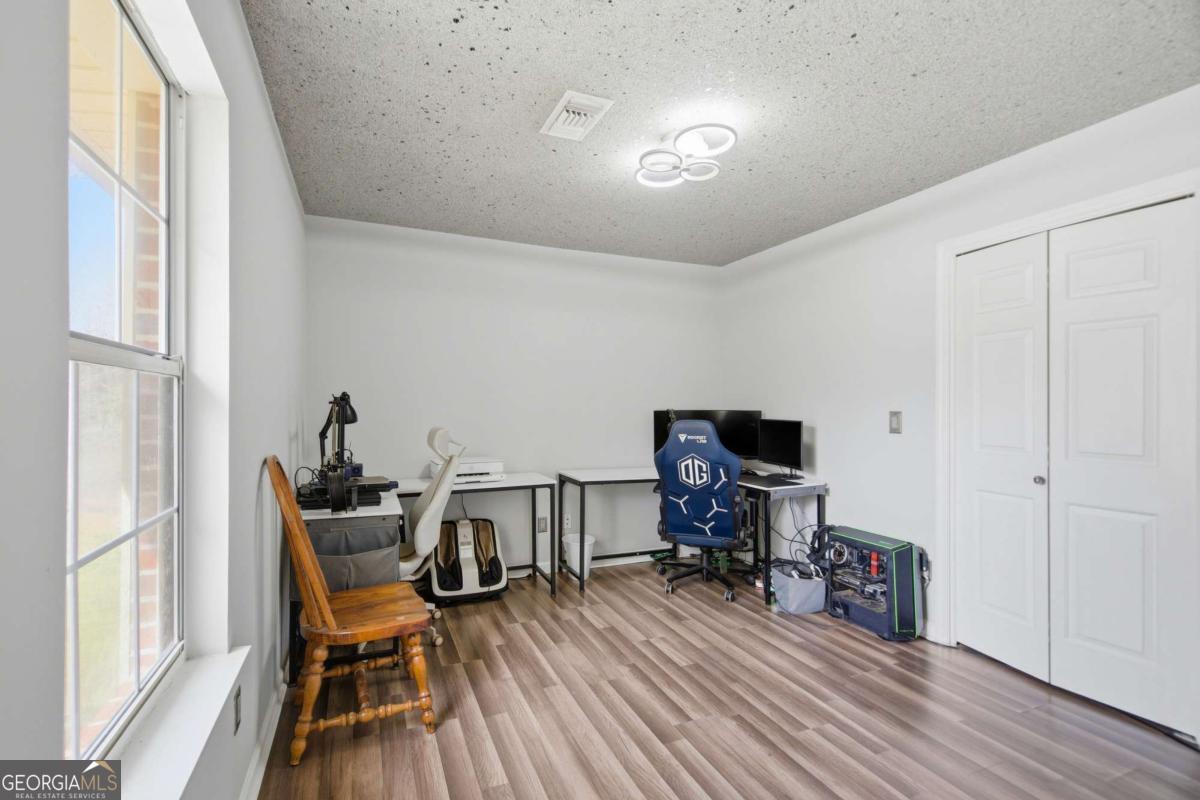 145 Shadybrook Lane SW Atlanta GA 30331