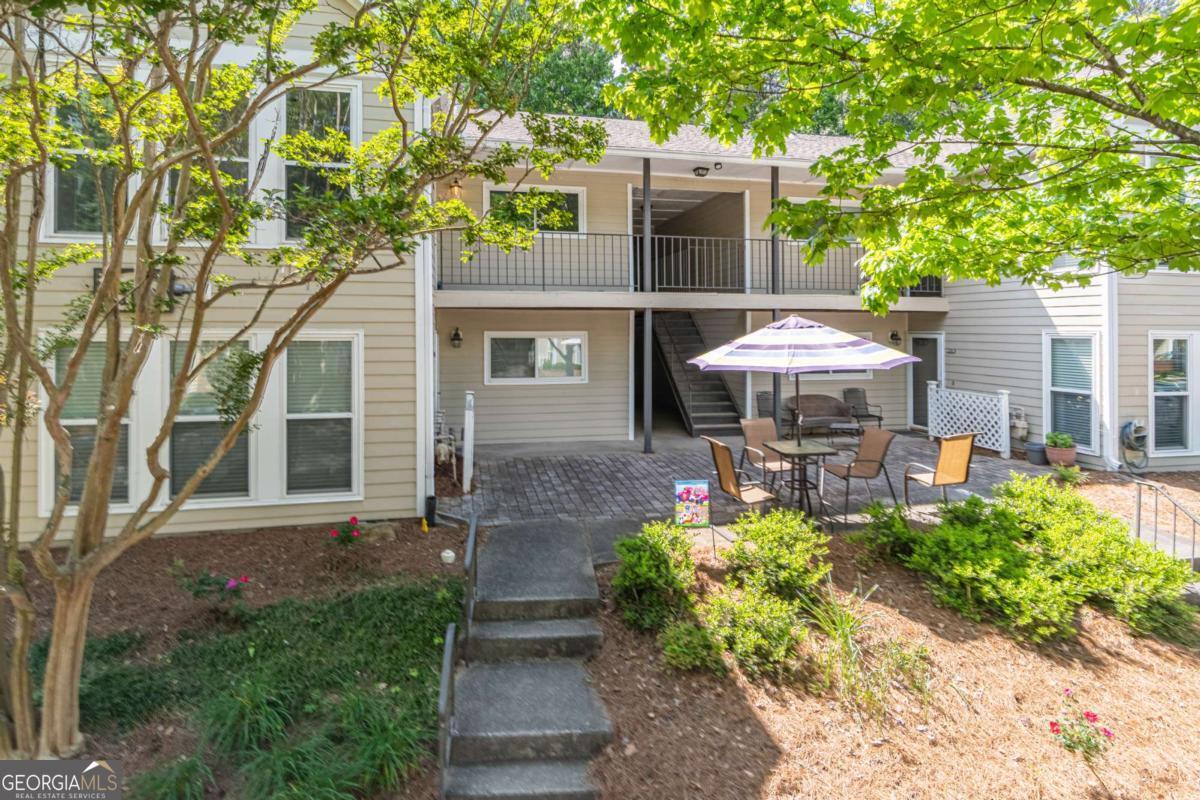 1103 Lake Pointe Circle Roswell GA 30075