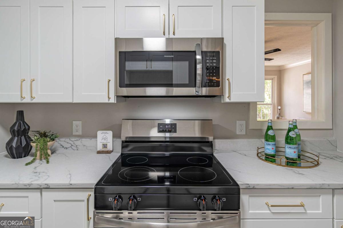 1103 Lake Pointe Circle Roswell GA 30075