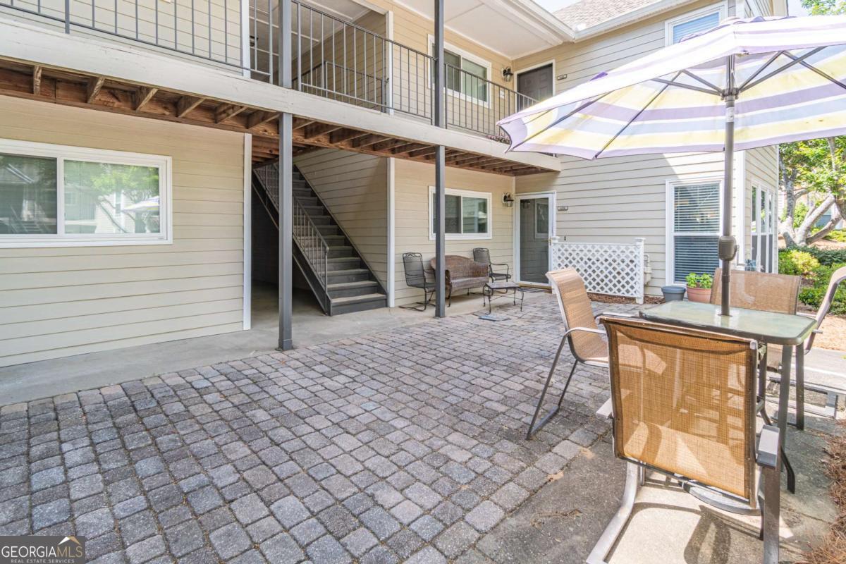 1103 Lake Pointe Circle Roswell GA 30075
