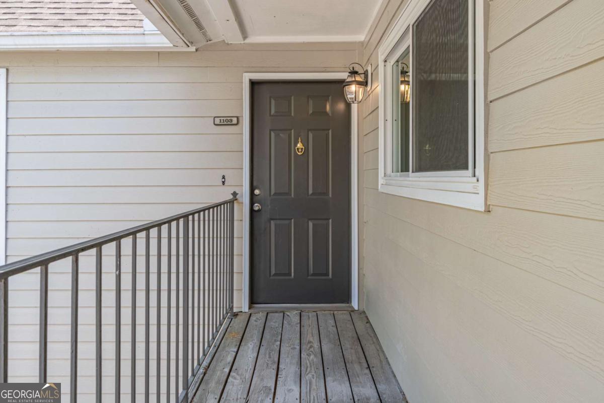 1103 Lake Pointe Circle Roswell GA 30075