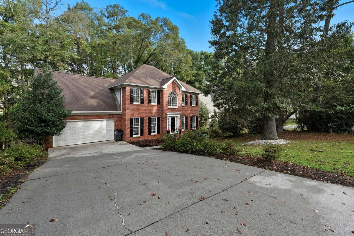 154 Waterloch Court Lawrenceville GA 30043