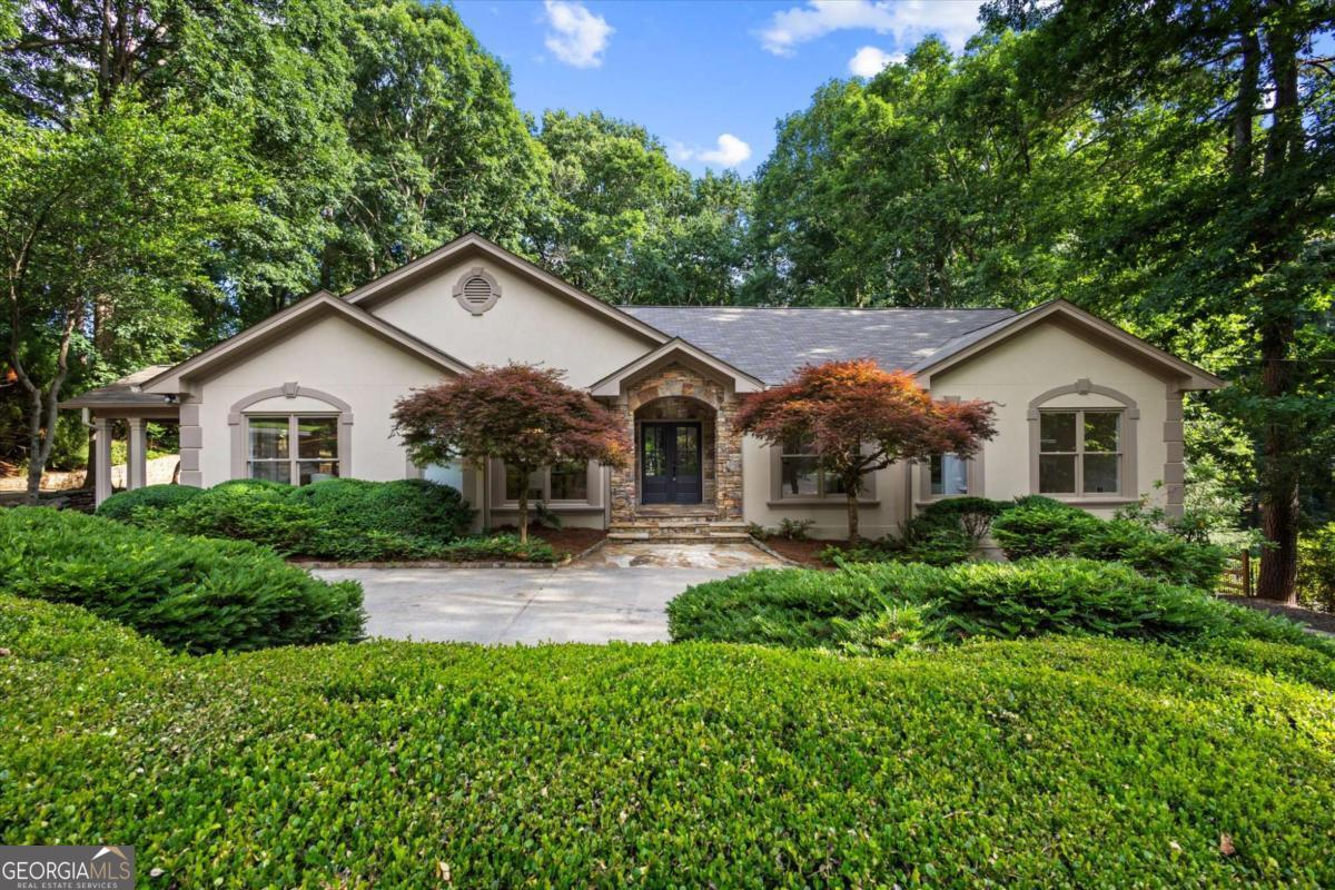 8920 Huntcliff Trace Atlanta GA 30350