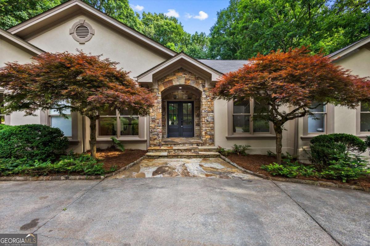 8920 Huntcliff Trace Atlanta GA 30350