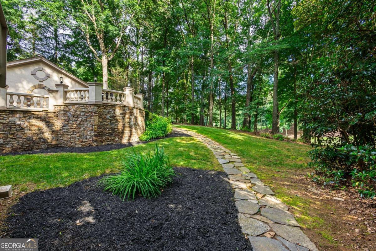 8920 Huntcliff Trace Atlanta GA 30350