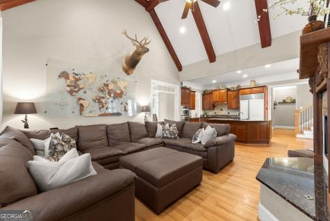 492 Jonney Thomas Road Cleveland GA 30528