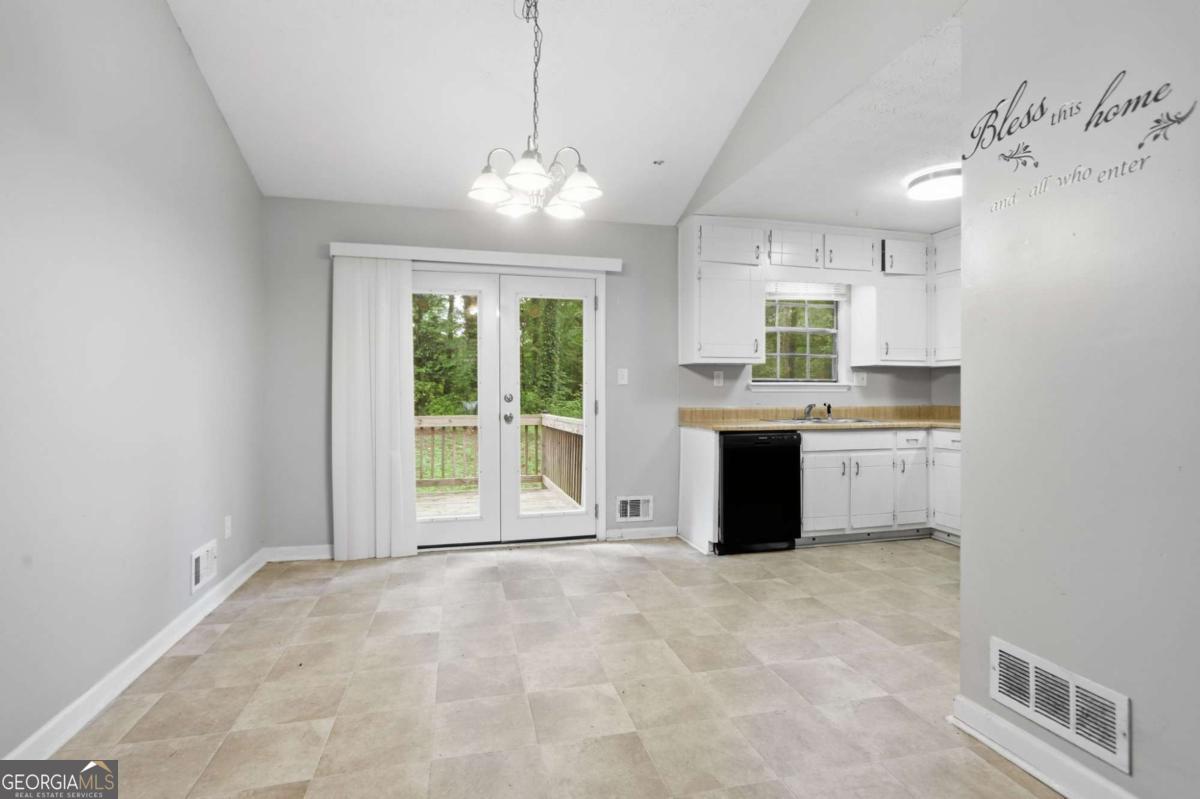 5516 Liberty Road Union City GA 30291
