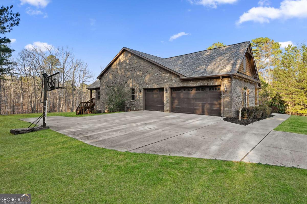 407 Saint Regis Drive Oxford GA 30054