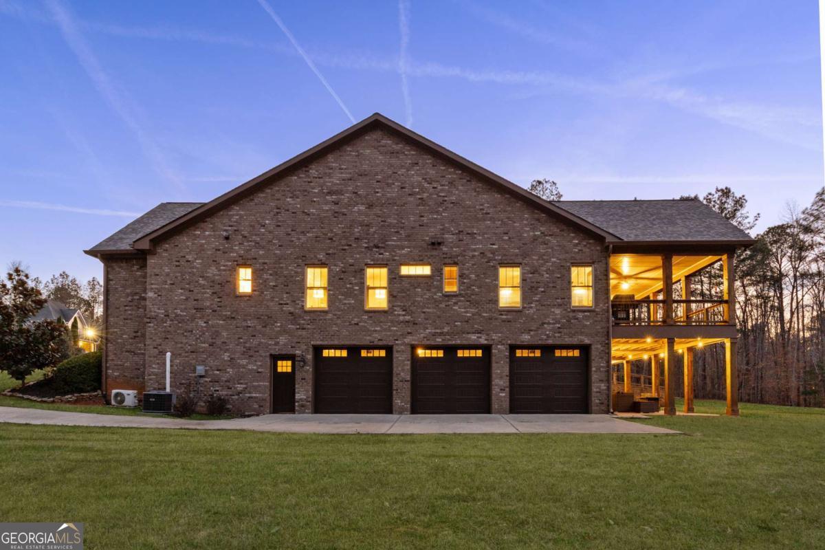 407 Saint Regis Drive Oxford GA 30054
