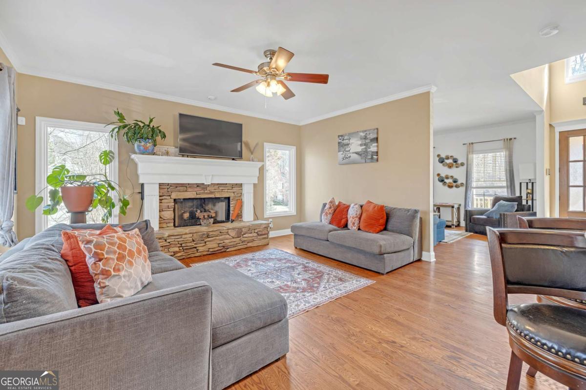 582 Braidwood Drive NW Acworth GA 30101
