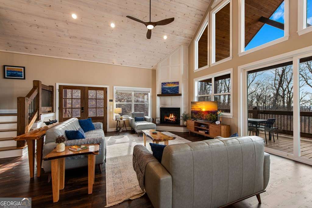1016 Twisted Oak Road Talking Rock GA 30175