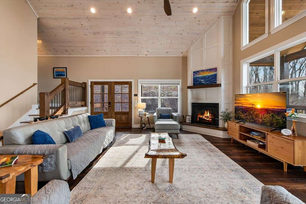 1016 Twisted Oak Road Talking Rock GA 30175