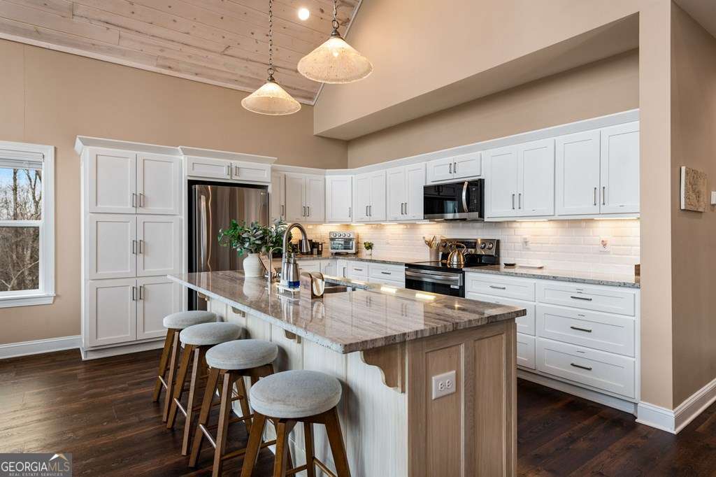 1016 Twisted Oak Road Talking Rock GA 30175