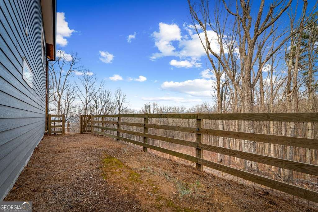 1016 Twisted Oak Road Talking Rock GA 30175