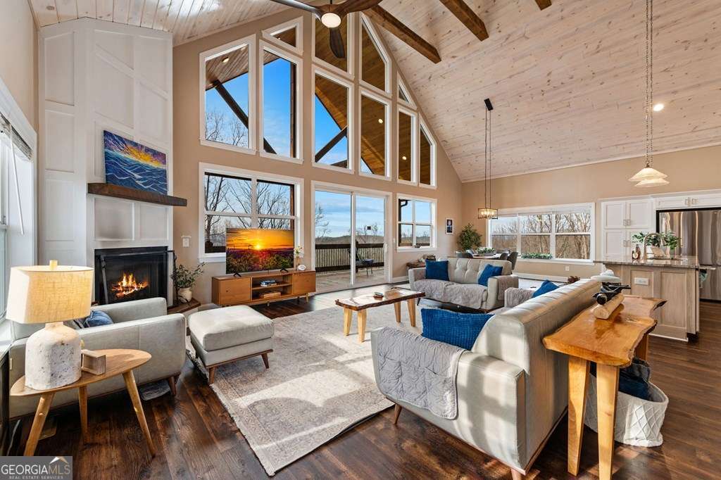 1016 Twisted Oak Road Talking Rock GA 30175