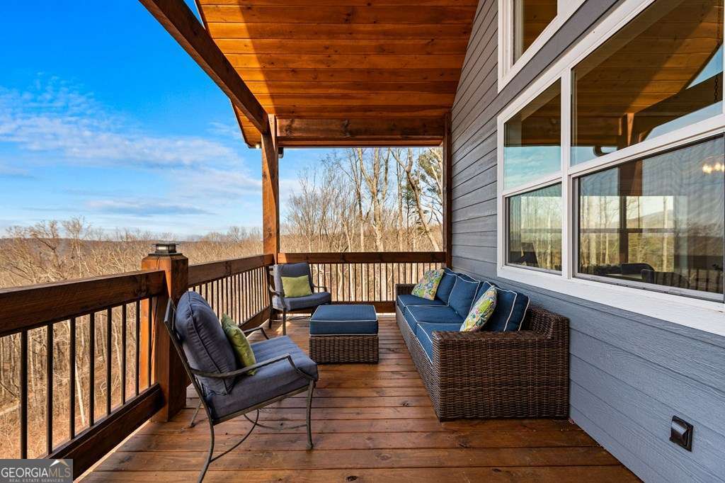 1016 Twisted Oak Road Talking Rock GA 30175