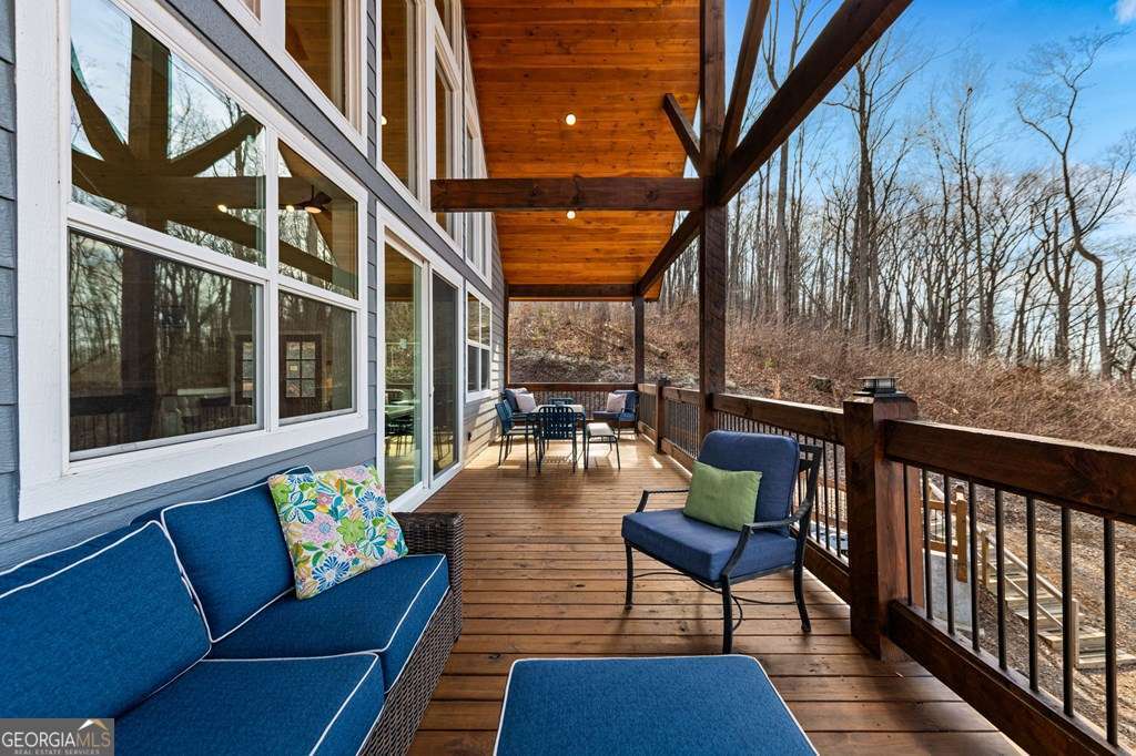 1016 Twisted Oak Road Talking Rock GA 30175