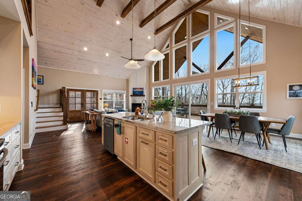 1016 Twisted Oak Road Talking Rock GA 30175