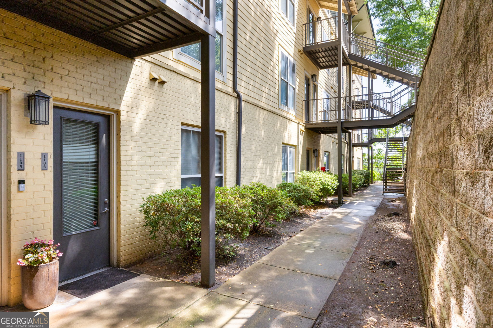 1195 Milton Terrace SE Atlanta GA 30315