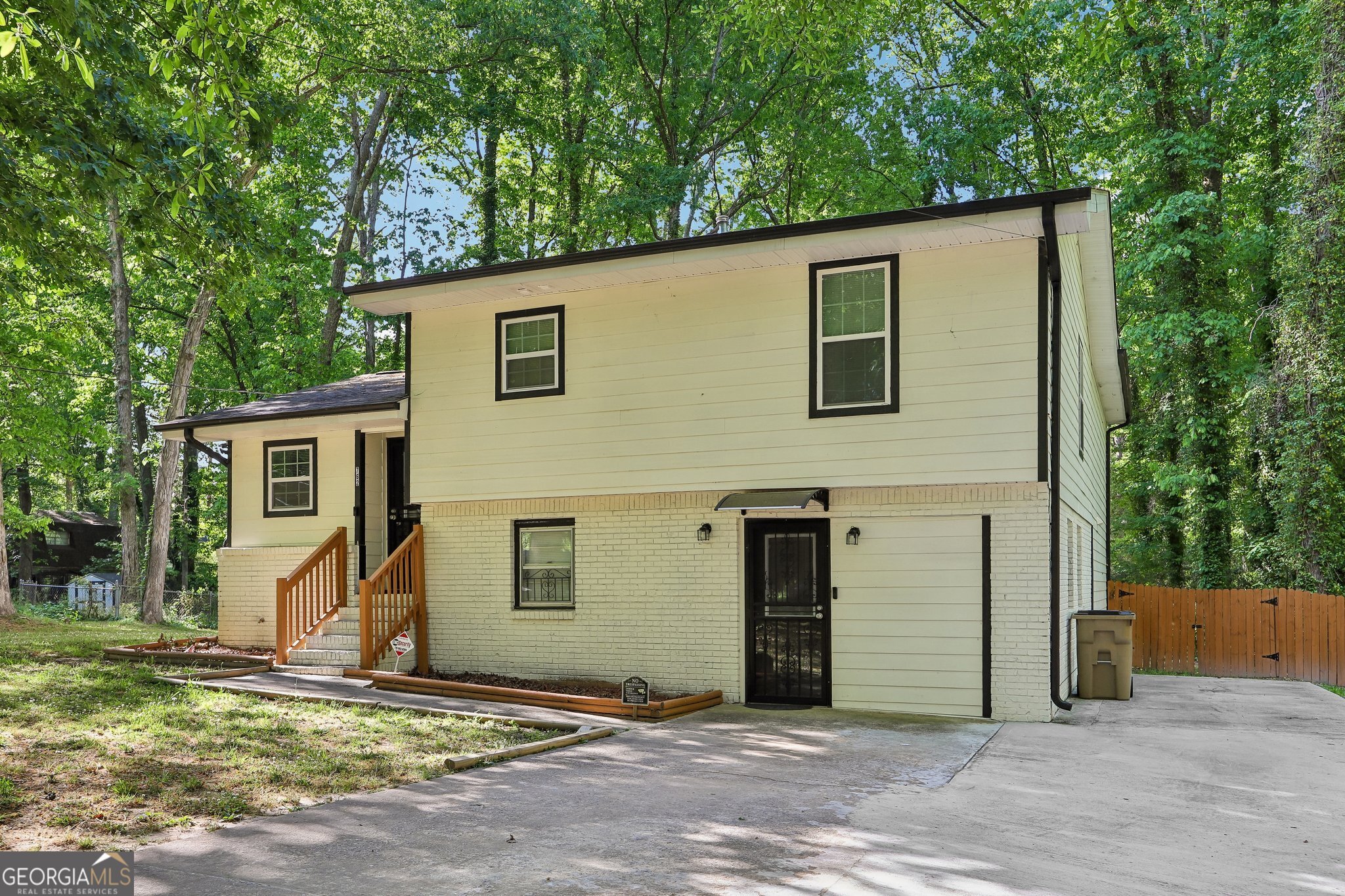 762 Maple Drive Riverdale GA 30274