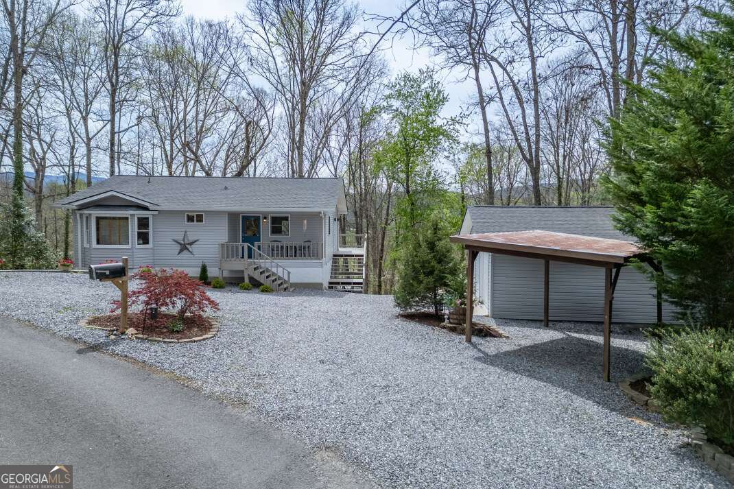 1682 Settlement Road Young Harris GA 30582