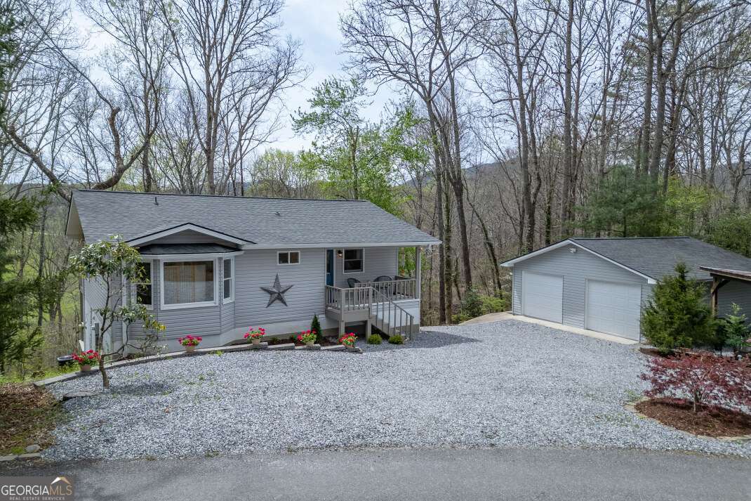 1682 Settlement Road Young Harris GA 30582