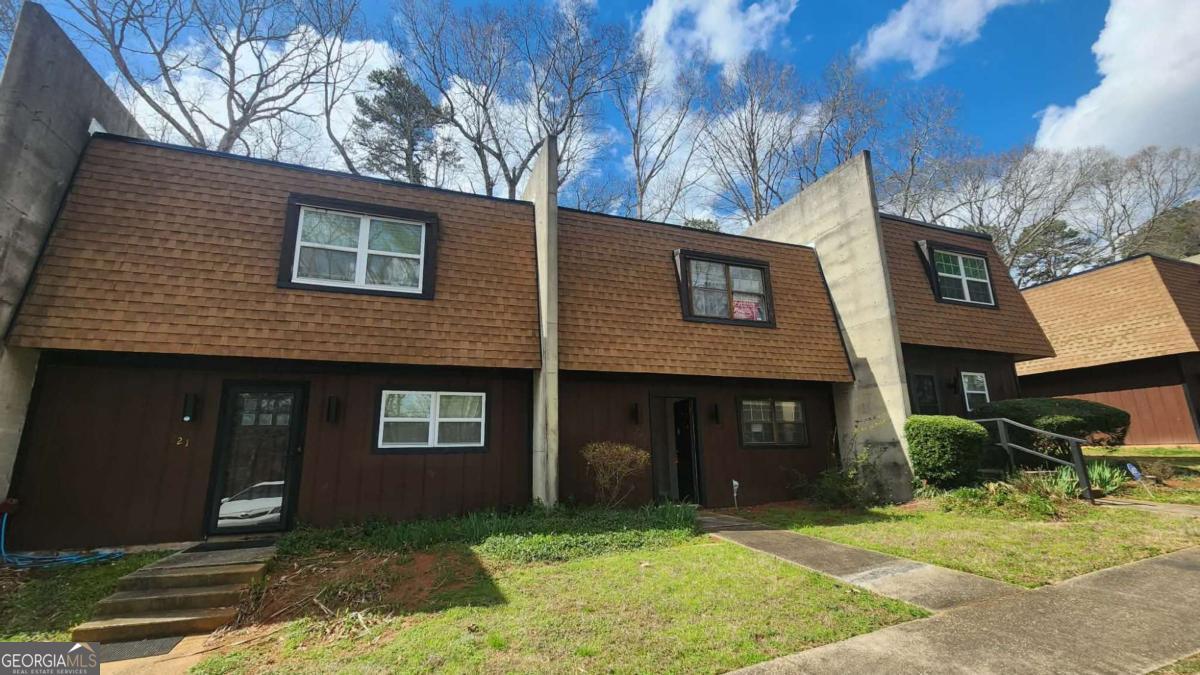 723 Cedar Pointe Court SW Marietta GA 30008