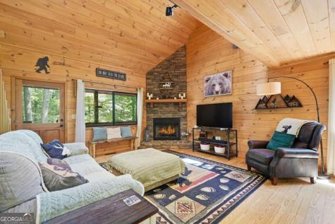 27 Bamby Lane Ellijay GA 30540