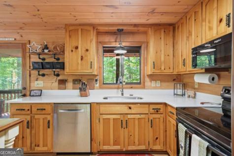 27 Bamby Lane Ellijay GA 30540