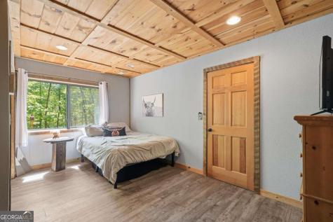 27 Bamby Lane Ellijay GA 30540