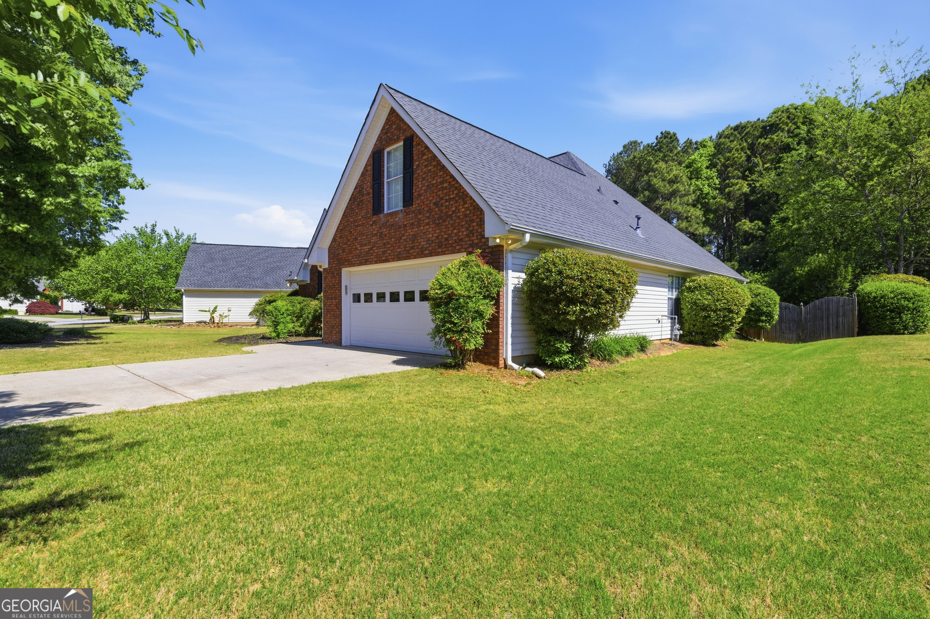 2820 Meadow Gate Way Loganville GA 30052