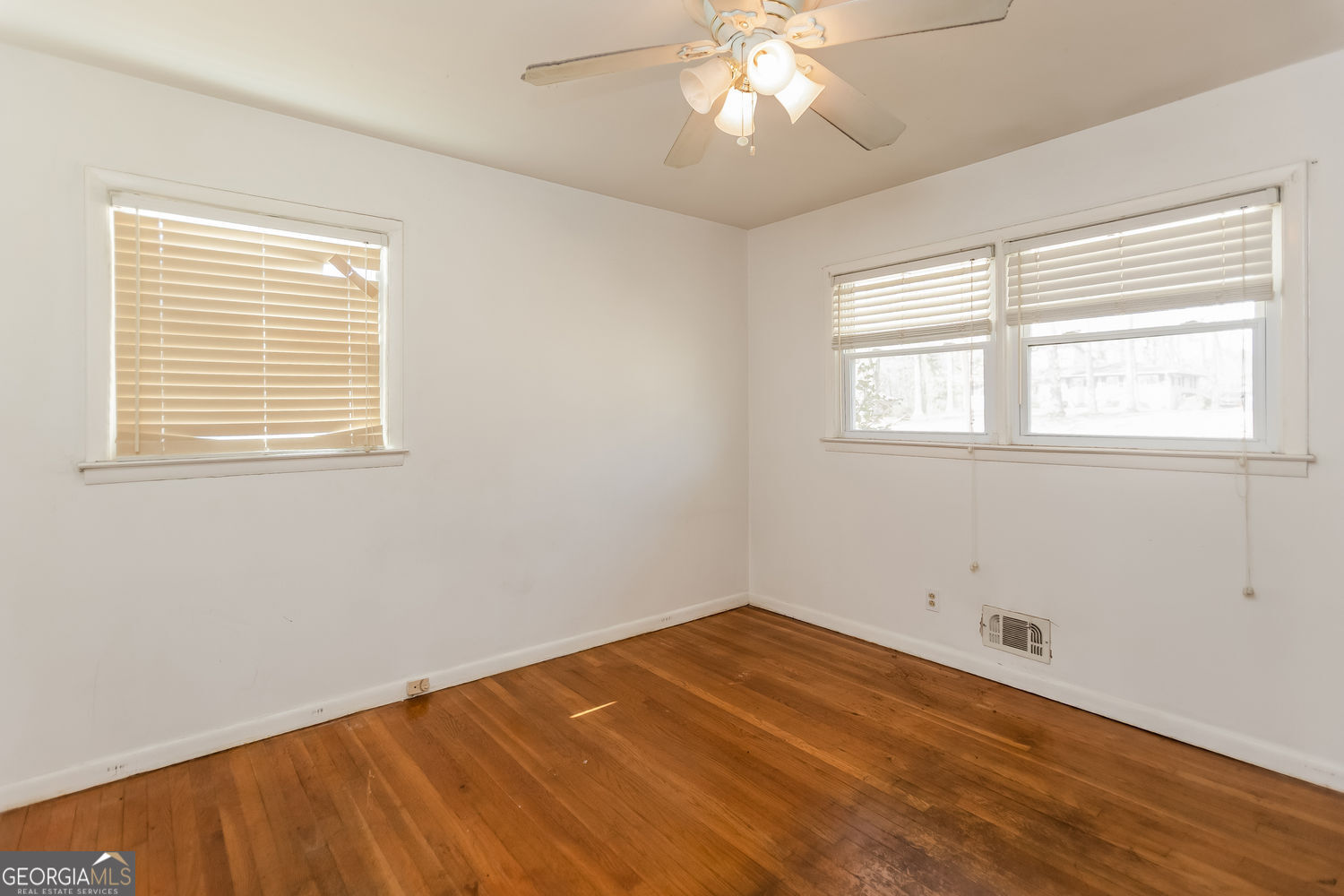 1146 E Fayetteville Road Riverdale GA 30296