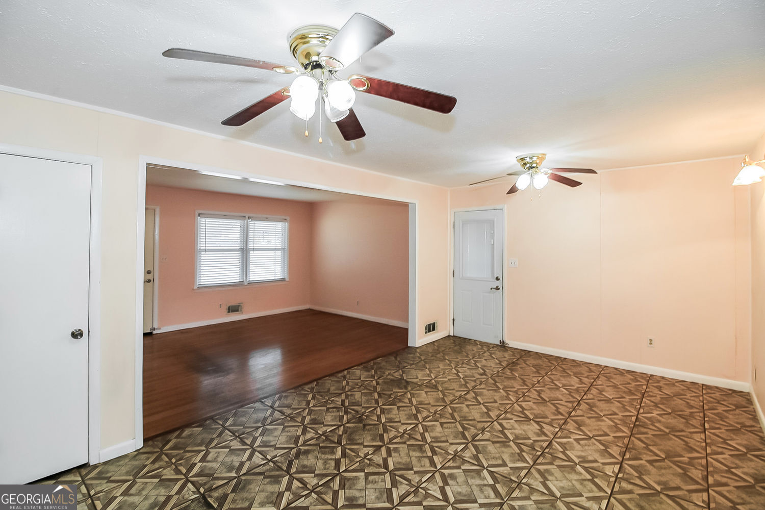 1146 E Fayetteville Road Riverdale GA 30296