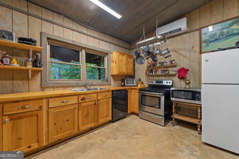 361 Forest Service Road Epworth GA 30541