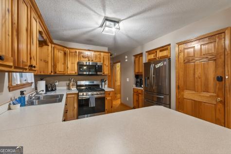 697 Zeppelin Strasse Helen GA 30545