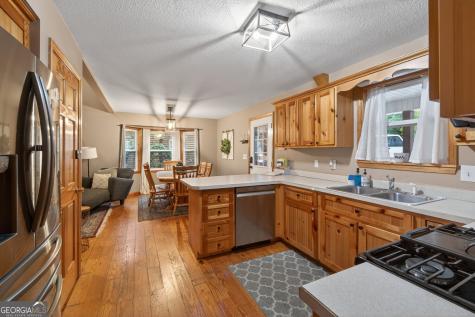 697 Zeppelin Strasse Helen GA 30545